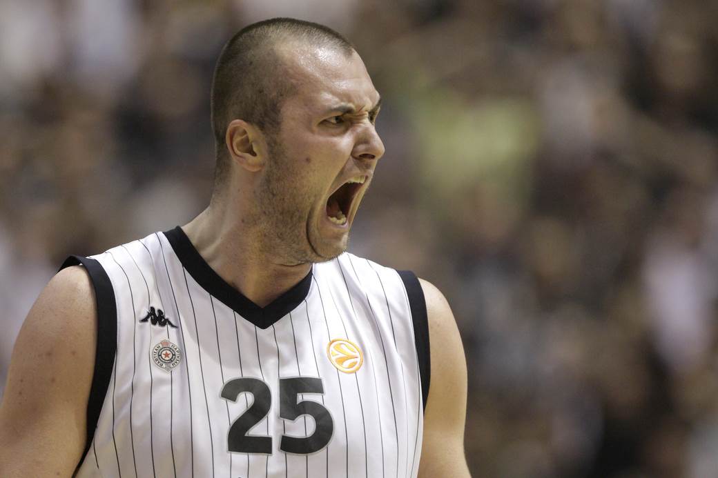  Zagonetni tvit Milana Mačvana: Ovo se dugo spremalo 