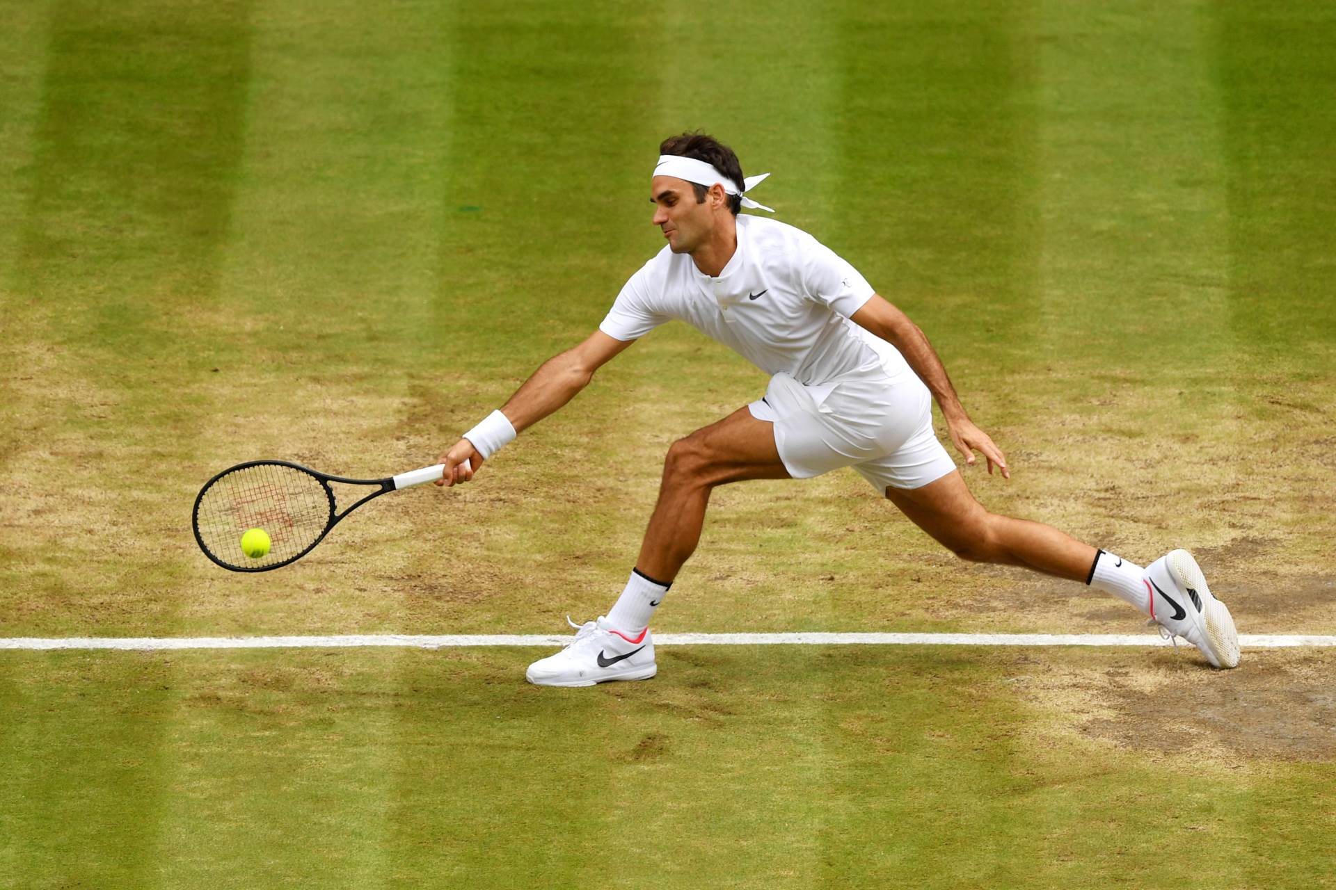  "Znamo da Federer voli travu, pozvaćemo ga" 