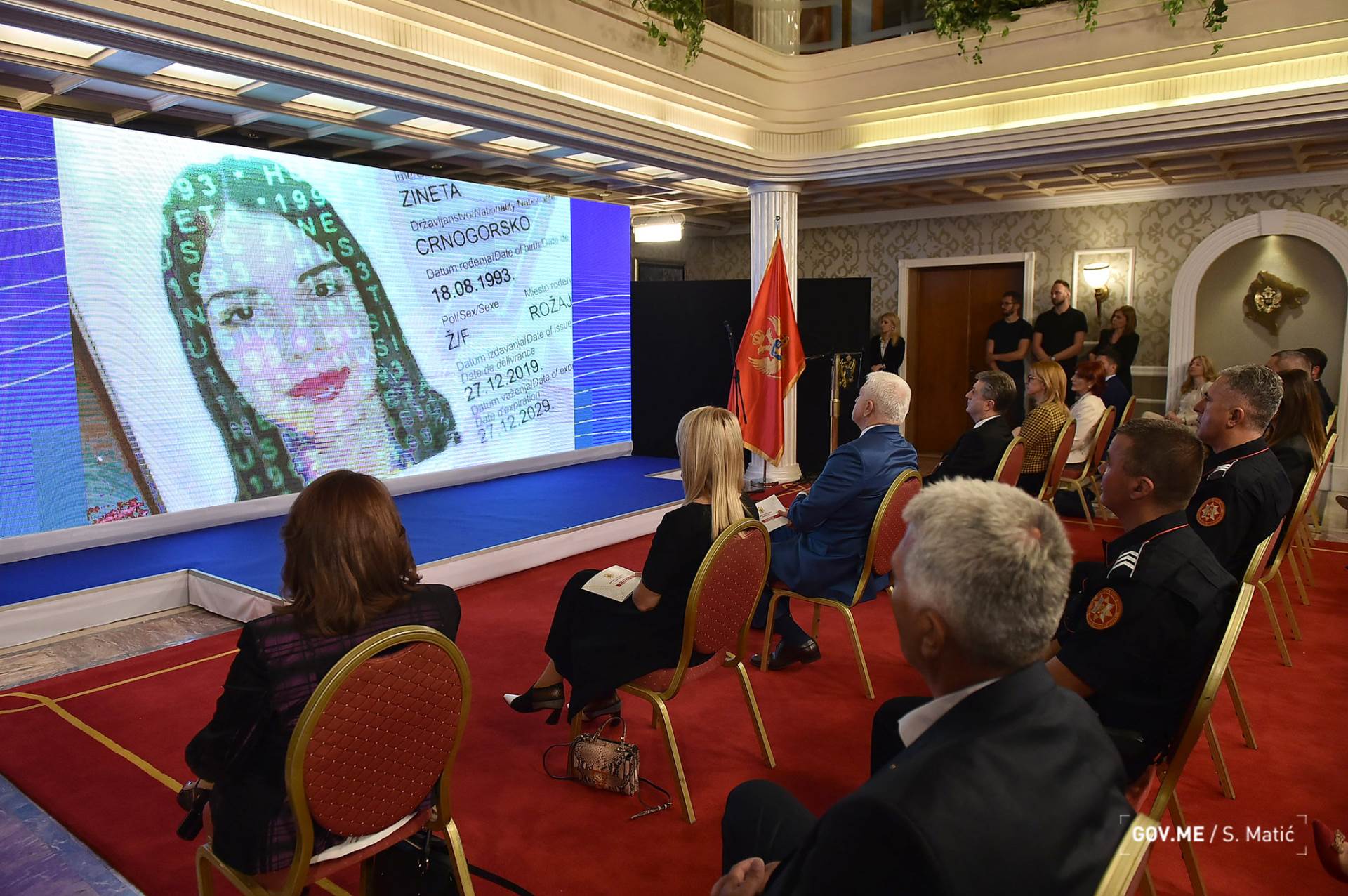  Stigla dokumenta treće genaracije: Ko puni 18 u junu dobiće ih besplatno! 