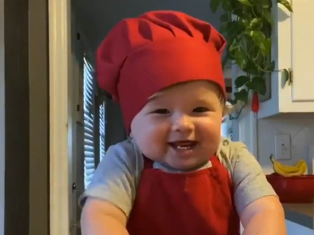  On je NAJMLAĐI i najslađi kuvar na svetu! (VIDEO) 