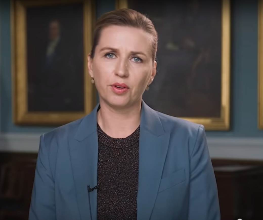  KAO PRAVA DAMA: Evo kako danska premijerka NATEŽE TUBORG! (VIDEO) 