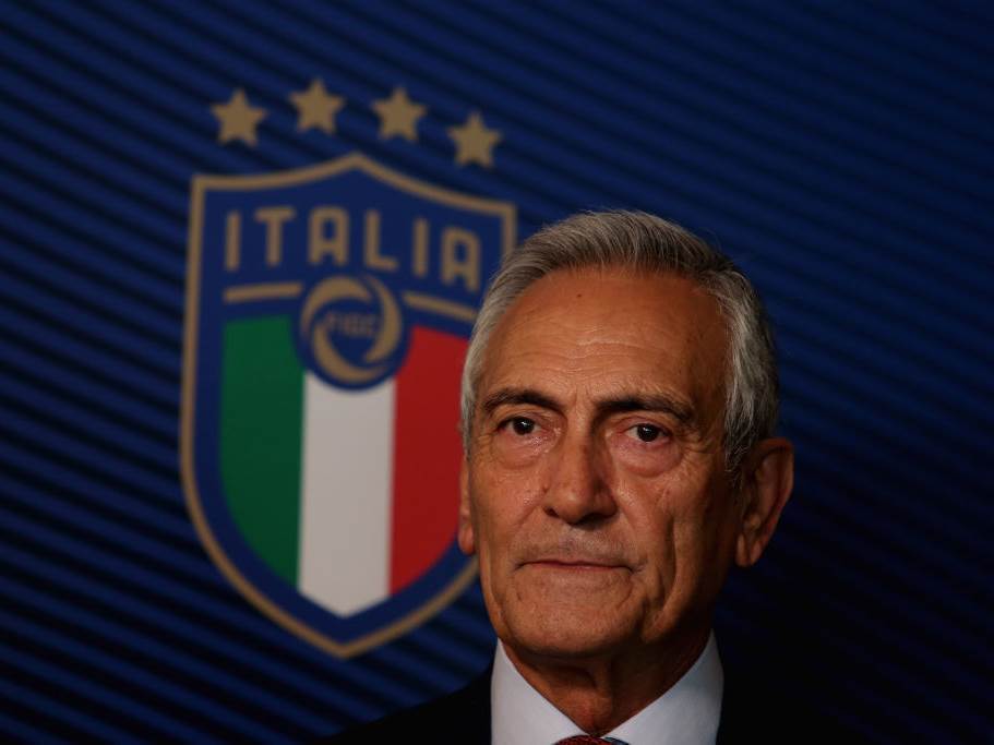  Minut ćutanja za umrle, a onda aplauzi za lekare na stadionima u Italiji 