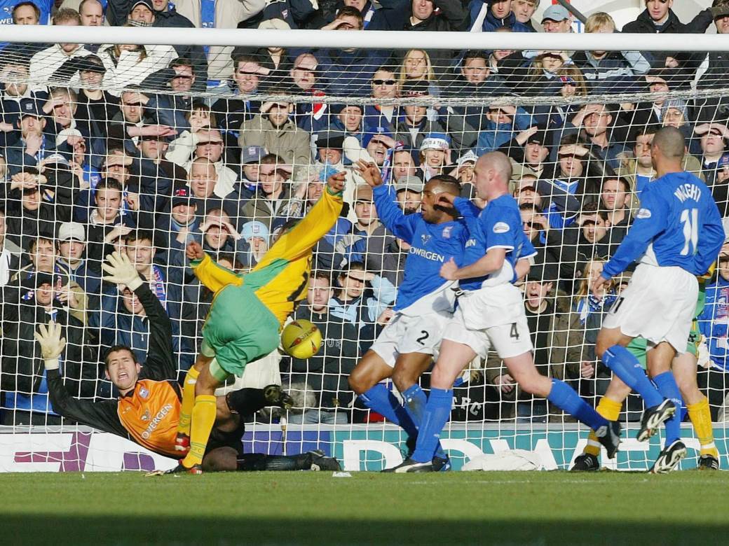  Koronavirus u Premijer ligi! 