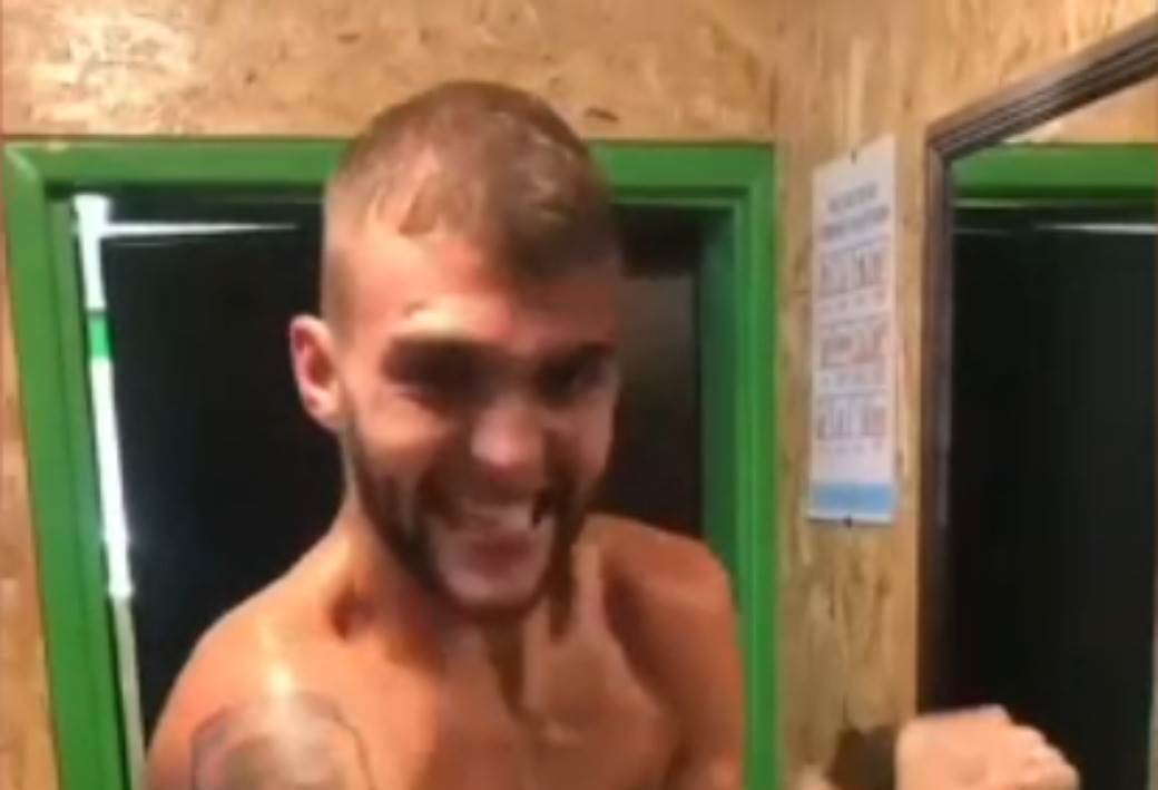  Skinuo se Veljko, pa videom iz WC-a ŠOKIRAO SVE! (VIDEO) 