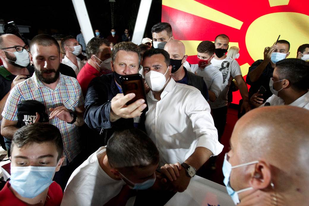  Severna Makedonija: SDSM Zorana Zaeva proglasio pobedu, "kroz iglene uši" 