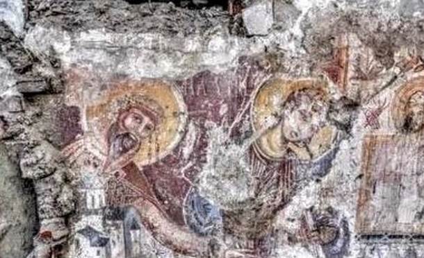 Na zidovima starog hotela pronađene freske iste kao u manastiru Morača 
