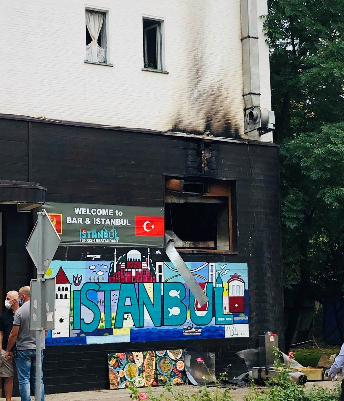  Panika u centru Bara: Gorela kuhinja restorana sa plinskom bocom! (FOTO) 