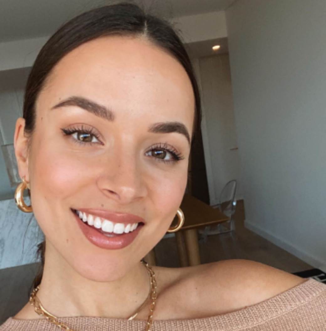  SA ČETIRI GODINE POBEGLA IZ BOSNE I ŽIVELA U 12 KVADRATA! Danas je lepotica, priznata u svetu i ČEKA BEBU! (FOTO) 