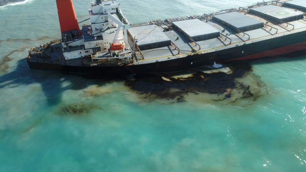  Deo koralnog grebena Mauricijusa UGROŽEN trajno zbog japanskog tankera 