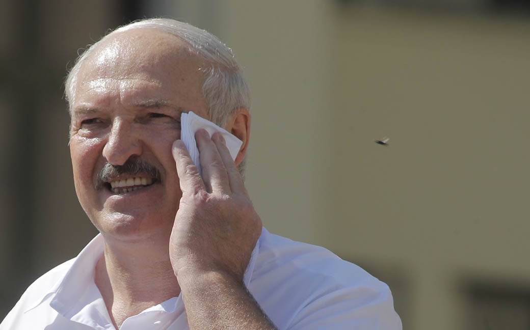  PERSONA NON GRATA! Lukašenku zabranjen ulaz u Švajcarsku, sve finansije mu zamrznute 