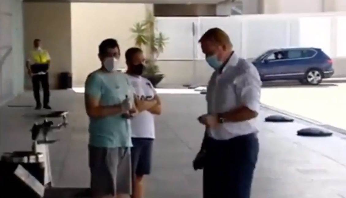  Novi trener stigao u Barselonu: "Uhvaćen" je na aerodromu 