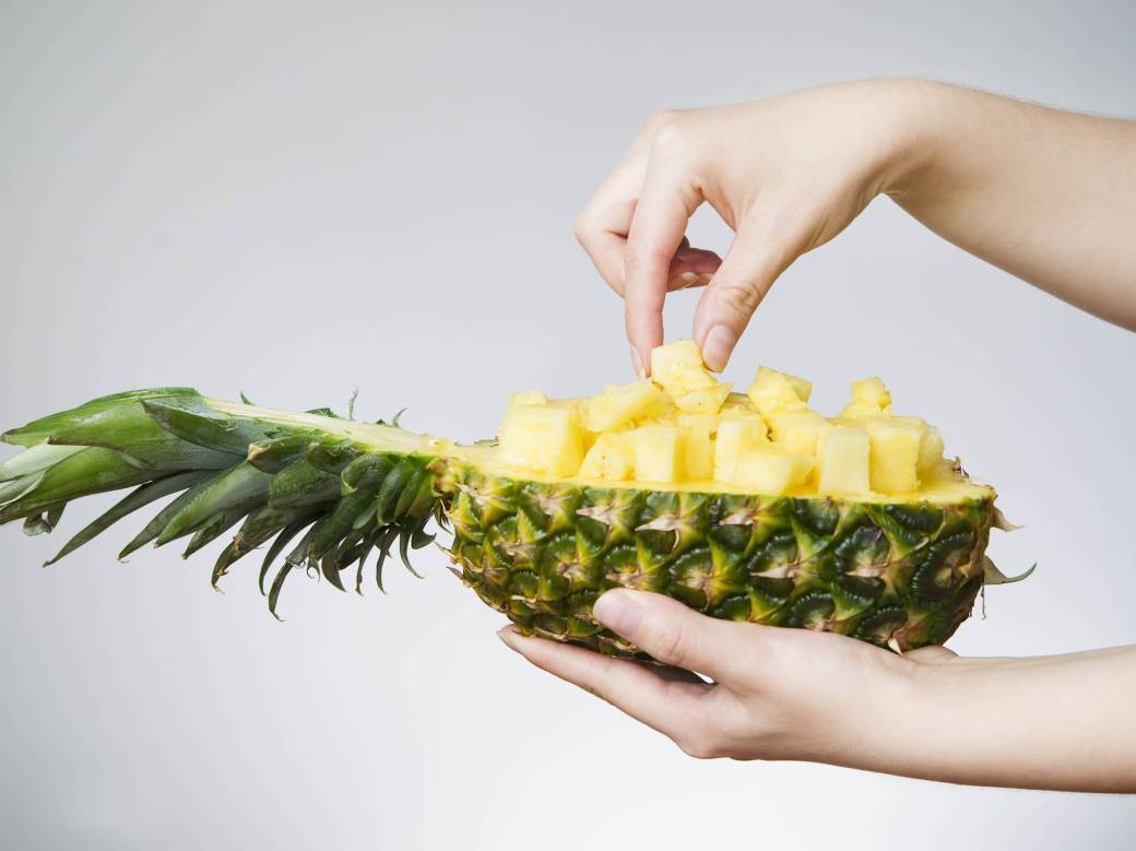  TAJNO ORUŽJE PROTIV KORONE: Kako ananas može da pomogne planeti da se izbori sa virusom 