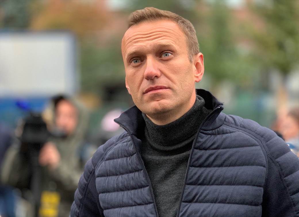  NJEMAČKI LJEKARI SE NE SLAŽU SA RUSIMA: Tvrde da je Navaljni u stanju da leti avionom (VIDEO) 