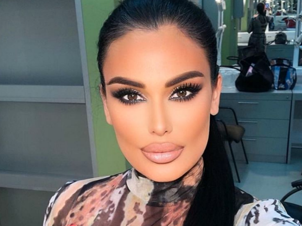  Indira-Aradinovic-Indy-Instagram-fotografije-vezbanje 