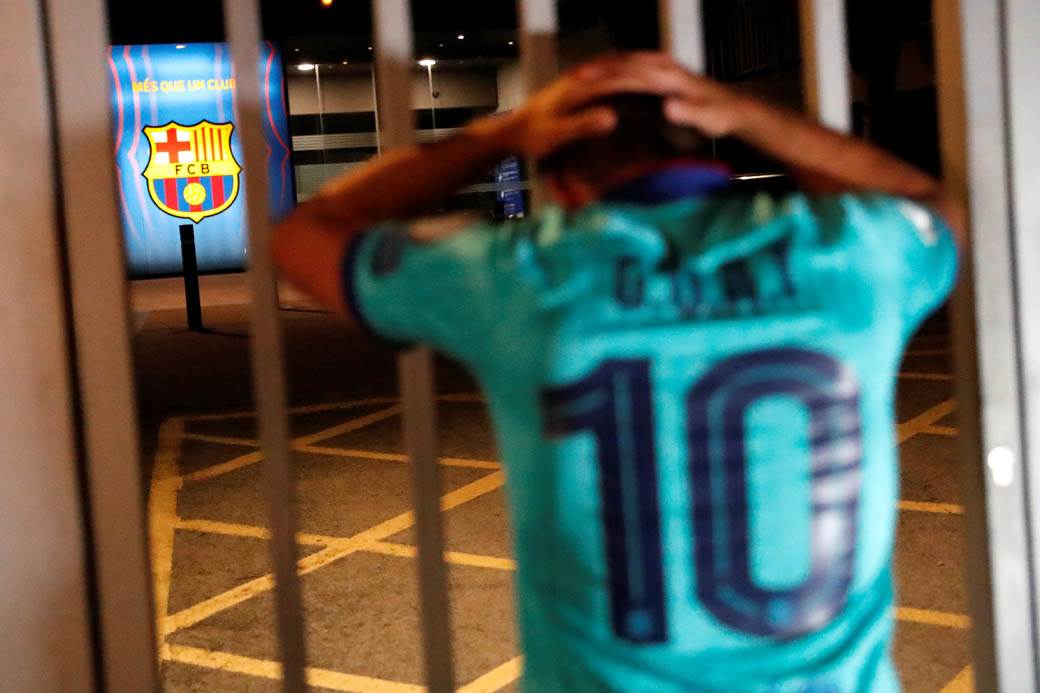  ŠTA JE "BUROFAX" I KAKO JE MESI REKAO ZBOGOM: Detalji o tome kako Leo može da raskine sa Barselonom 