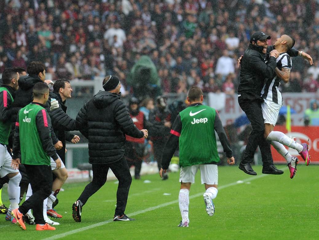  BARSELONA GA PUSTILA, TRANSFER ĆE SE ZAVRŠITI ZA KOJI DAN: Arturo Vidal i Antonio Konte ponovo zajedno 