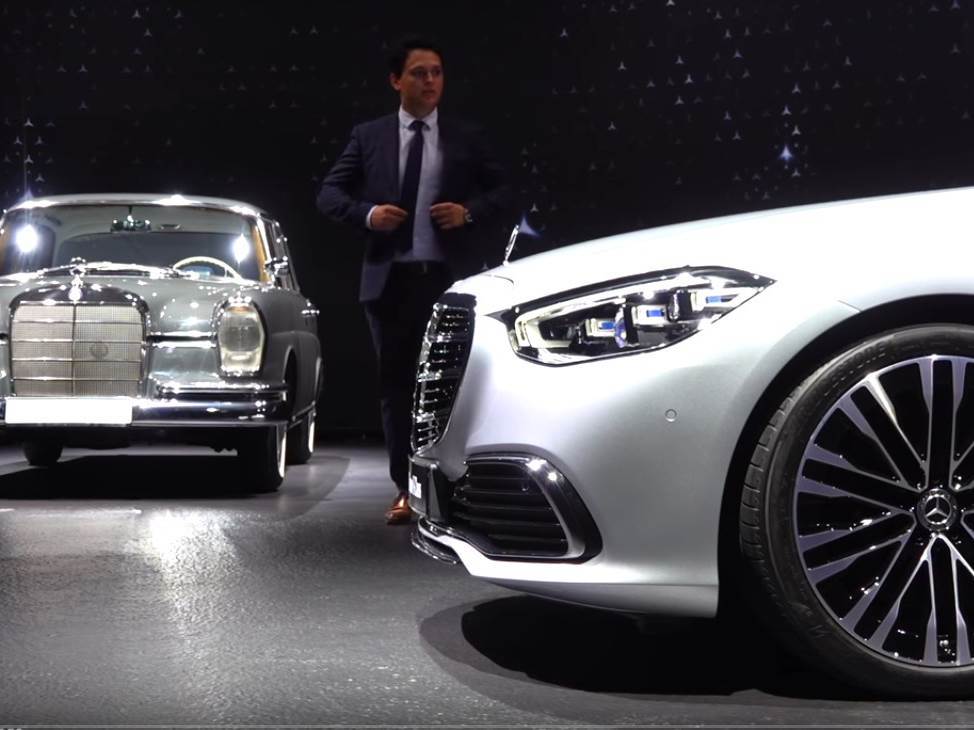  A OVO JE NOVA GOSPOĐA BENC: Mercedes predstavio svoju vodeću limuzinu S-klase (FOTO+VIDEO) 