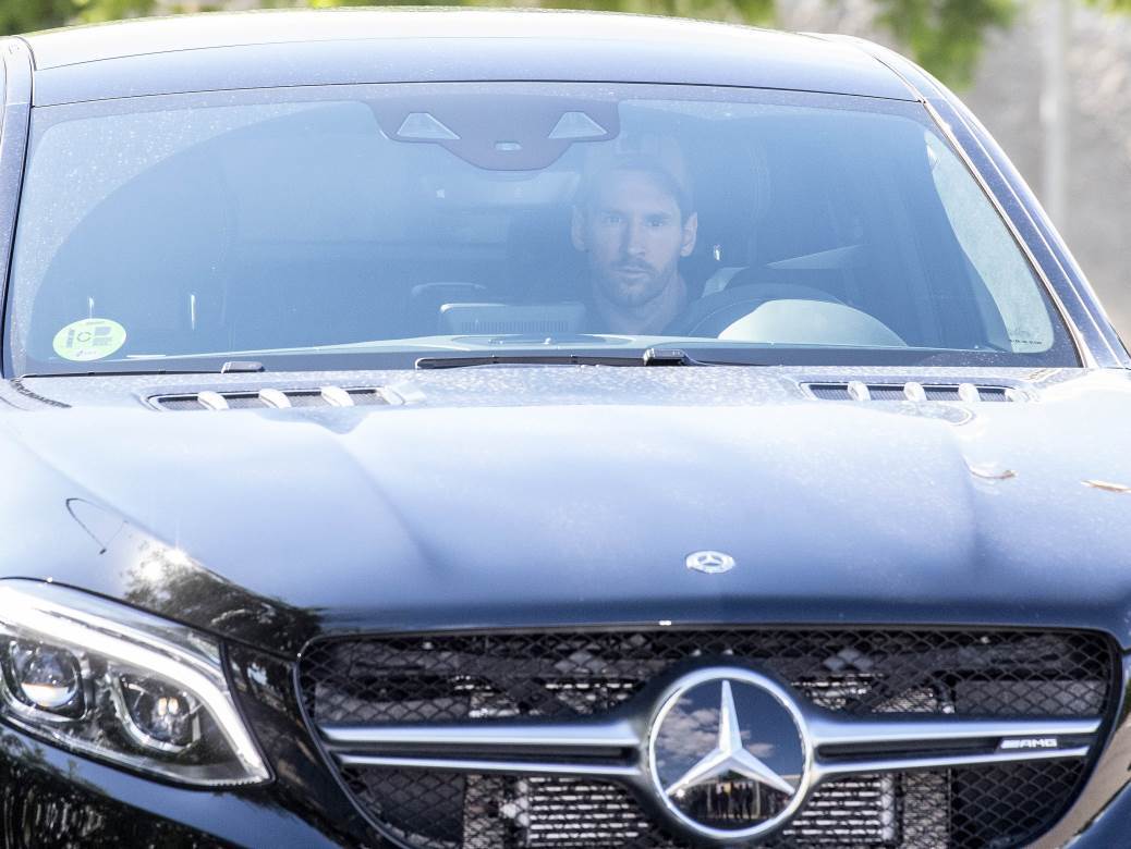  NAJNOVIJE FOTKE IZ BARSELONE: Leo Mesi se vratio, gotovo je! 