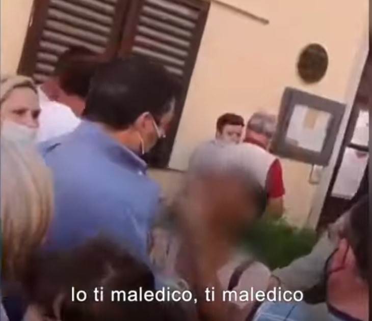  Salvini-crnkinja-napad-italija-video 
