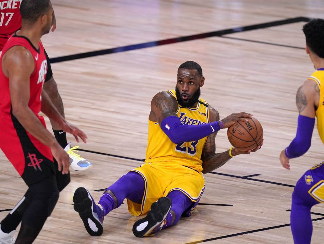  Lejkersi-pobedili-Hjuston-cetvrta-utakmica-polufinala-Zapada 