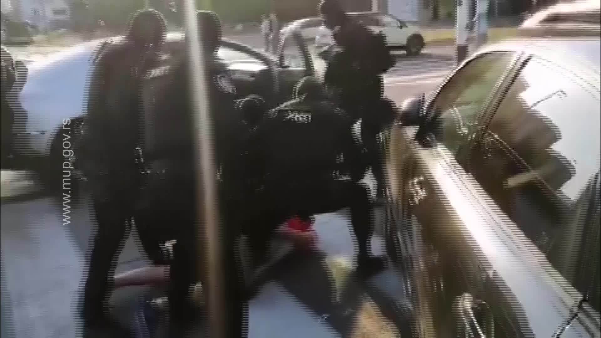  POGLEDAJTE AKCIJU: Objavljen snimak hapšenja za brutalnu likvidaciju Nikšićanina! 