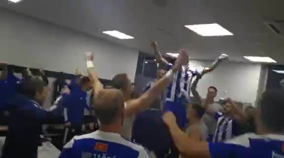  PJESMA PLAVIH: Je l' Sarajevo gdje je nekad bilo!? 