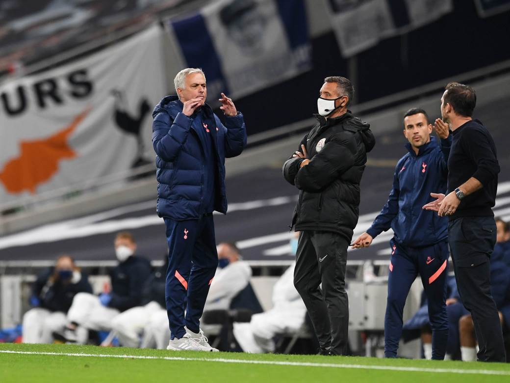  MAUNT ČELSIJEV TRAGIČAR: Penali odlučili londonski derbi! 