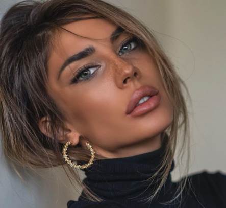  STIL KOME SE MNOGI DIVE: Manekenka Ivana Bataković spaja NESPOJIVO i izgleda FENOMENALNO 