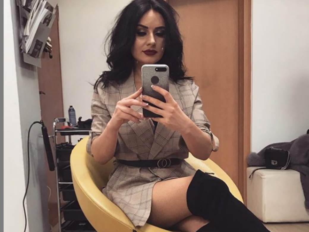  ZVEZDA GRANDA SE KANDIDOVALA ZA POSLANICU: Batalila muziku i prelazi u politiku 