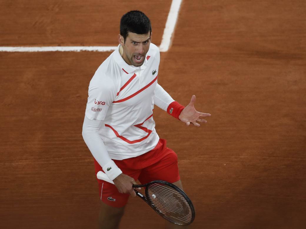  NOVAK PREKO BOLA I ŠPANCA U POLUFINALU ROLAN GAROSA 