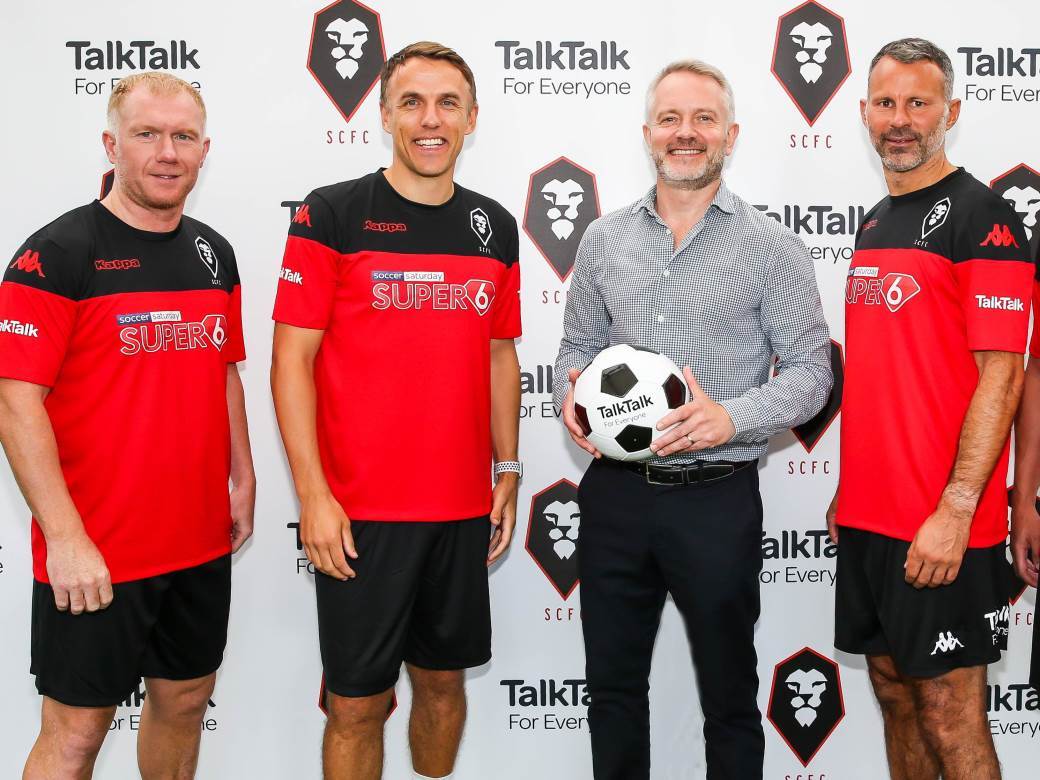  SMENIO TRENERA, PA POSTAVIO SEBE NA NJEGOVO MESTO: O potezu legendarnog Engleza pričaju svi na Ostrvu! 