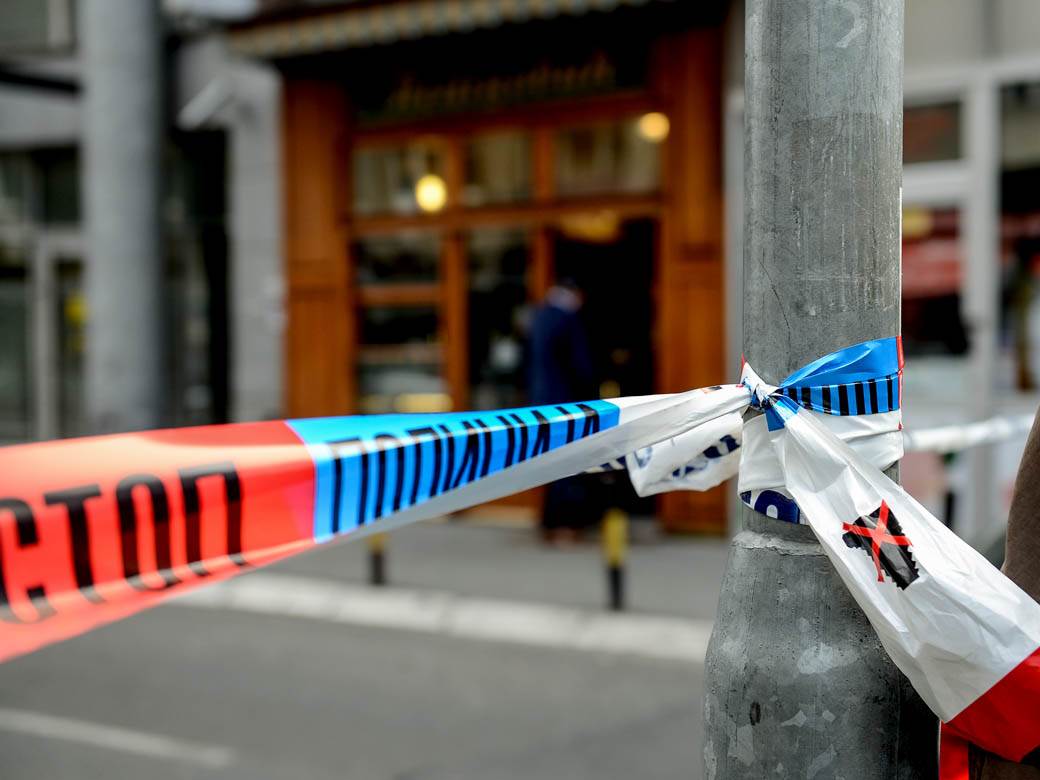  SNAŽNA EKSPLOZIJA U CENTRU BEOGRADA: Bačena bomba na restoran! 