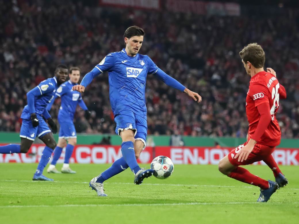  NAPUSTIO MEČ SA ZVEZDOM, OTIŠAO HITNO VAN STADIONA 