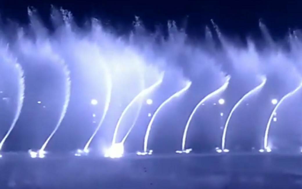  dubai-ujedinjeni-arapski-emirati-fontana-najveca-na-svetu-fontana-palmi 