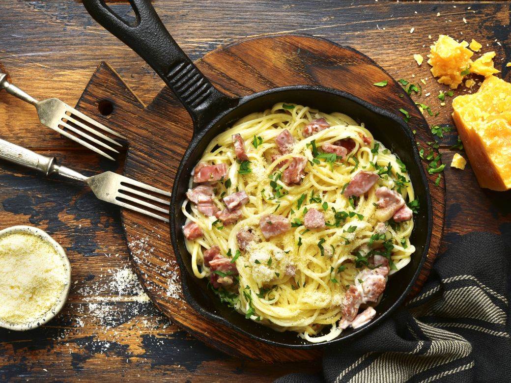  NAJPOZNATIJI SPECIJALITET ITALIJANSKE KUHINJE: Original recept za špagete karbonara 