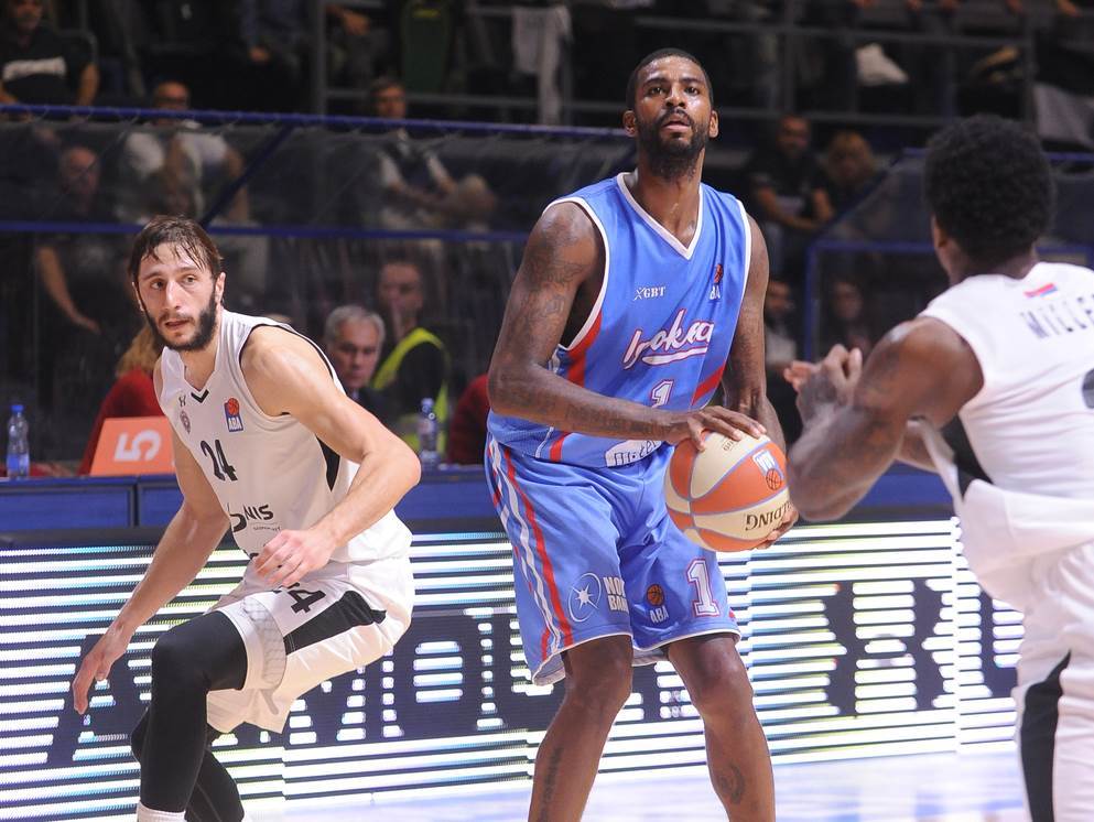  ŠEKIL O’NIL SE NAG TUKAO SA IGRAČEM KOGA ZNAMO IZ ABA: Bili su ispod tuša, a sve je gledao kapiten! 