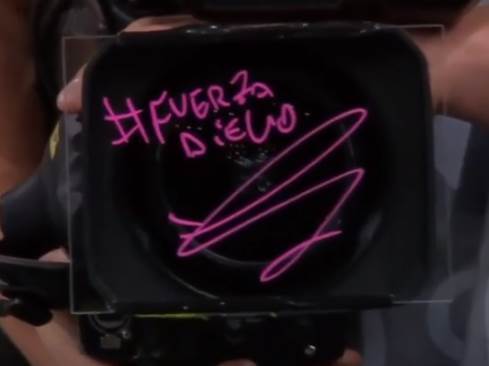  SNAŽNO DIJEGO! PORUKA KOJA ĆE DIRNUTI MARADONU: Sunarodnik mu poslao snažne reči podrške 