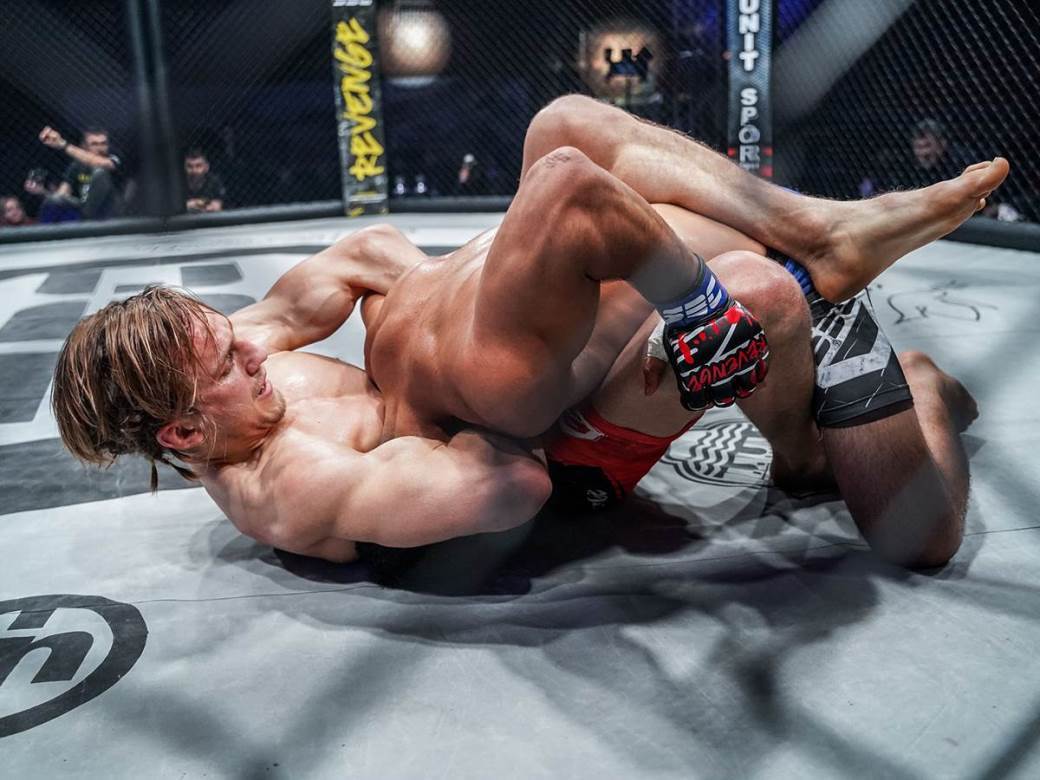  “SRPSKI ČELIK” ŽELI KARTU ZA UFC: Prvo mora da “baci u trnje” Bugarina! 