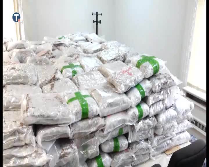  ARANĐELOVAČKI NARKO BOS BIO POVEZAN SA ALBANCIMA: Prilikom pakovanja više od pola tone droge uhapšen 