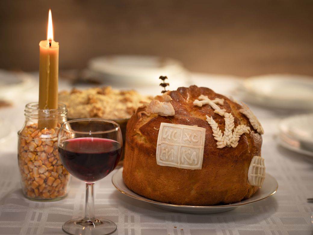  RECEPT KOJI SVAKA DOMAĆICA TREBA DA IMA: Kako da umesite "pravi" slavski kolač i napravite pravoslavne ukrase 