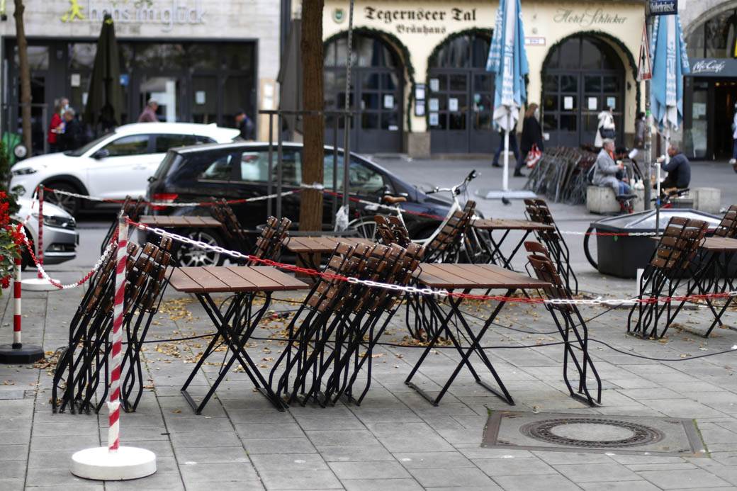  NEMAČKA NE ODUSTAJE OD RIGOROZNIH MERA: Maske obavezne i na otvorenom 