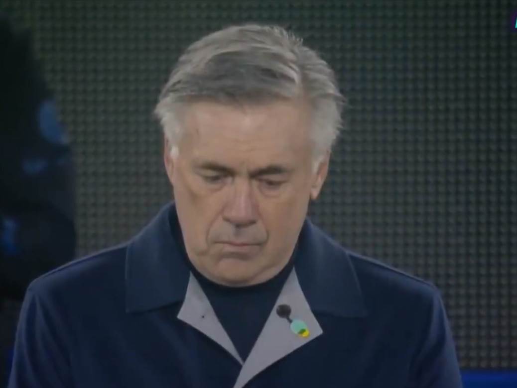  VELIKI KARLO ZAPLAKAO ZBOG NAJVEĆEG - DIJEGA: Suze liju kao kiša, poruka je jasna - Maradona je večan! (VIDEO) 