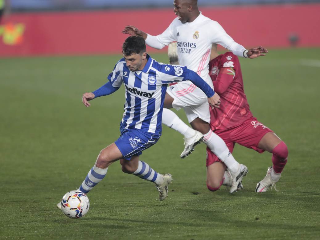  KURTOA KAO AMATER, OBRUKAO SE U SRED MADRIDA: Real 20 godina nije doživeo ovakav poraz! (VIDEO) 