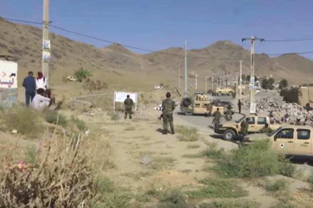  BOMBAŠI SAMOUBICE ODNELI NA DESETINE ŽIVOTA 