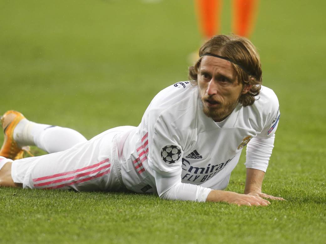  REALU PRETI ELIMINACIJA IZ LIGE ŠAMPIONA: Šahtjorovi Brazilci napunili mrežu Kurtoe, Salcburg dobio Nikolića! 