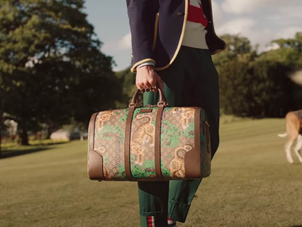  UBIO MLADIĆA NASRED ULICE ZBOG GUČI TORBICE OD 800 EURA: Presudio mu nožem, preti mu DOŽIVOTNA! 