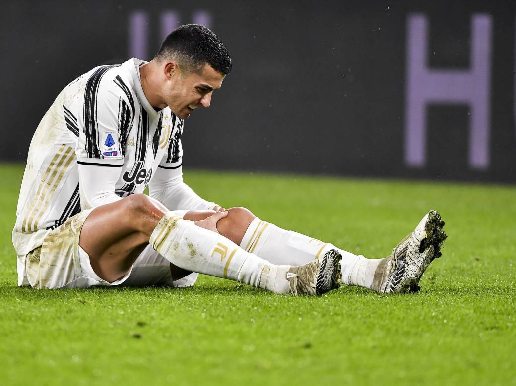  JUVENTUS JE MORAO DA SE POMUČI U DERBIJU TORINA: Kristijano dobio poklon pre meča, Pirlo pobedu u fi 