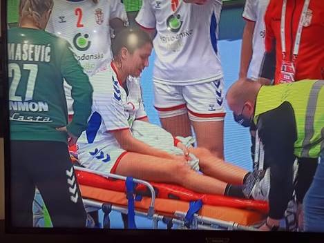  VELIKI PEH - TEŽA POVREDA ANDREE LEKIĆ: Potvrđene crne slutnje, čeka je duga pauza! 