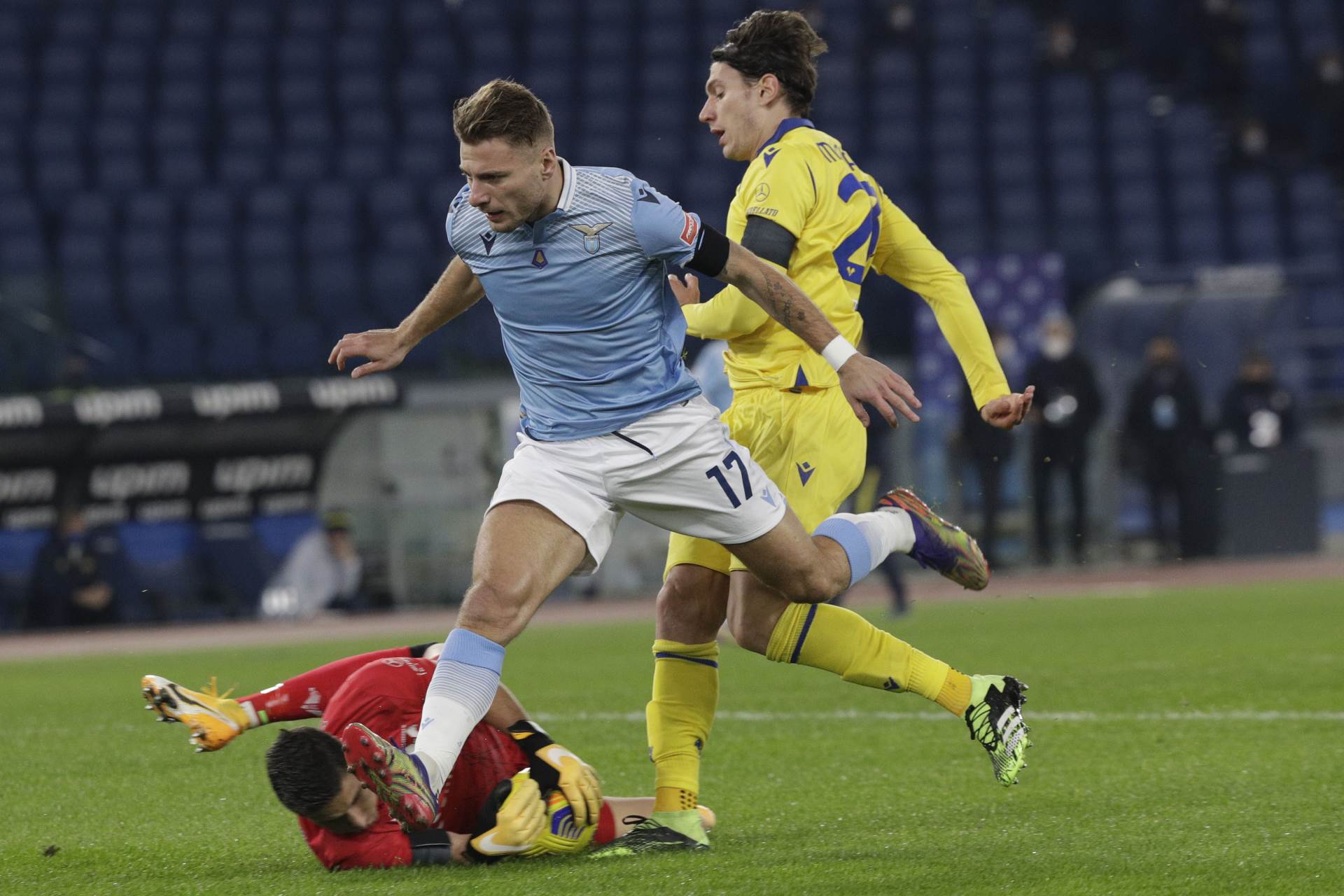  LACIO, NIJE TI OVO LIGA ŠAMPIONA: Sergej i ekipa opet "štucaju" u Seriji A, šokirala ih Verona! 