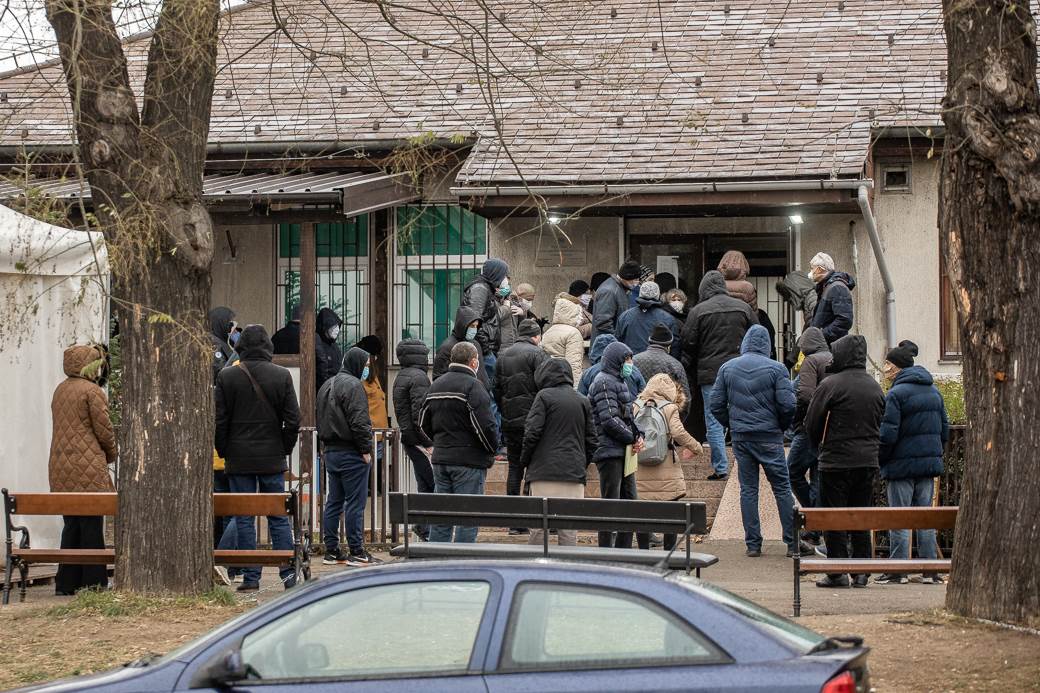  U Srbiji UMRLO 49 LJUDI, novozaraženih manje od 5.000 